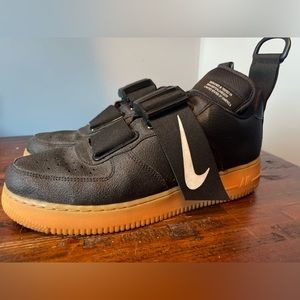 Nike Air Force 1 Utility Sneakers Black White Gum 9.5 mens